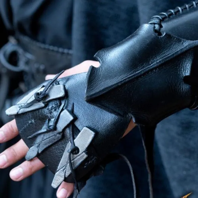 Epic Armoury Bracer Claw, Venstre Arm 4 Epic Armoury Bracer Claw, Venstre Arm - Billede 4