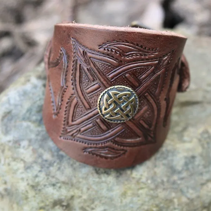 Celtic Læderarmbånd Med Spænder, Brun 2 Celtic Læderarmbånd Med Spænder, Brun - Billede 2