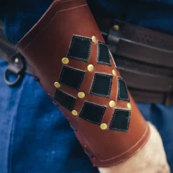 Leonardo Carbone Læder Armskinner Pius, Brun 5 Leonardo Carbone Læder Armskinner Pius, Brun -Celtic Web Merchant Store laeder armskinner pius brun 2