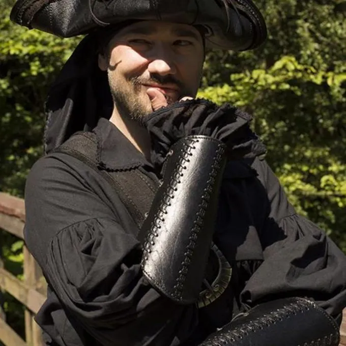 Epic Armoury Læder Bracers Battle, Par, Sort 2 Epic Armoury Læder Bracers Battle, Par, Sort - Billede 2