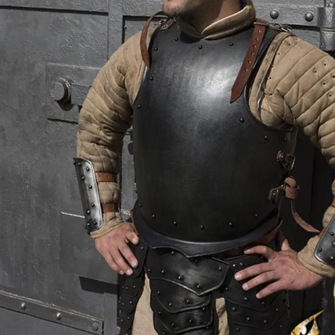 Epic Armoury Middelalderlig Cuirass Med Nitter, Patineret 1 Epic Armoury Middelalderlig Cuirass Med Nitter, Patineret
