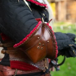 Epic Armoury Par Læder Couters, Brun-rød