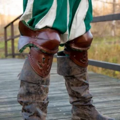 Epic Armoury Par Læder Poleyns, Brun-grøn -Celtic Web Merchant Store par laeder poleyns brun gron 4