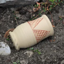 Pingsdorf Kop 10-12th århundrede -Celtic Web Merchant Store pingsdorf kop 10 12th arhundrede 2