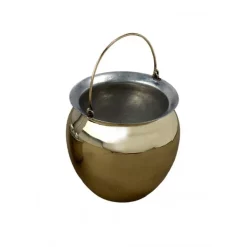 Deepeeka Romersk Pande, Situla