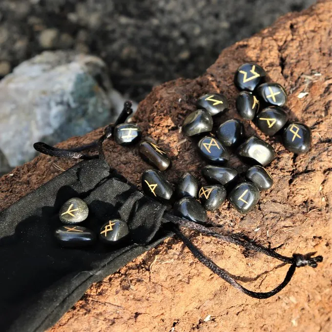 Windlass Steelcrafts Rune Sten Sæt 25 Obsidian Sten Med Taske 3 Windlass Steelcrafts Rune Sten Sæt 25 Obsidian Sten Med Taske - Billede 3