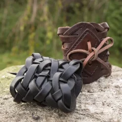 Epic Armoury Vævet Læderarmbånd, Sort 9 Epic Armoury Vævet Læderarmbånd, Sort -Celtic Web Merchant Store vaevet laederarmband sort 4