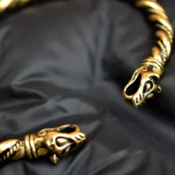 Viking Armbånd Med Ulv Hoveder -Celtic Web Merchant Store viking armband med ulv hoveder 4